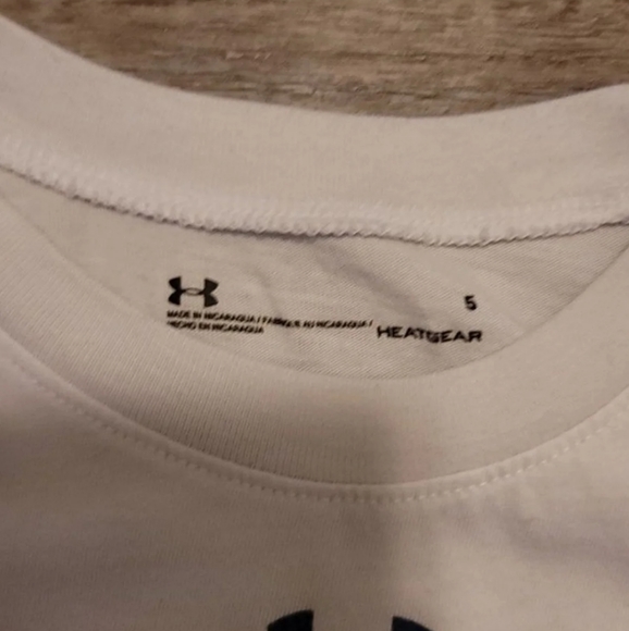 Under Armour Reel It In white tshirt - Picture 3 of 4